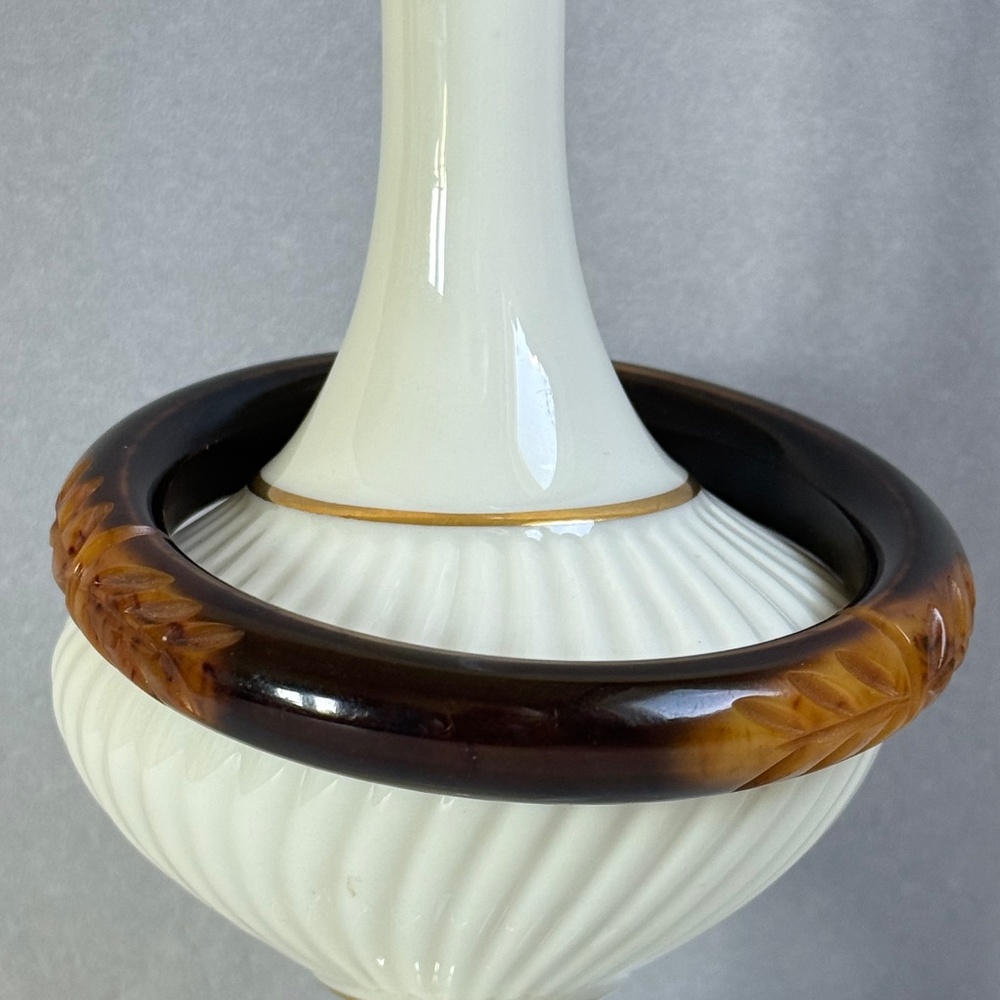 ARTISAN Carved Lucite Bangle Bracelet Two Tone Caramel Leaf Pattern (8)